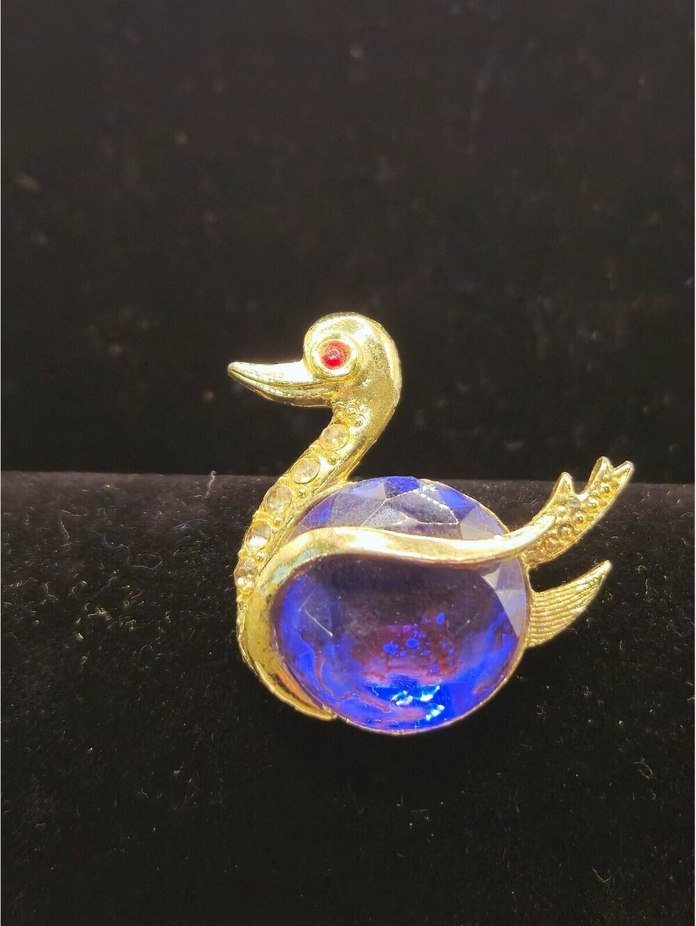Vintage Blue Stone Jelly Belly Brooch Pin Gold Tone Duck Red Jeweled Eye